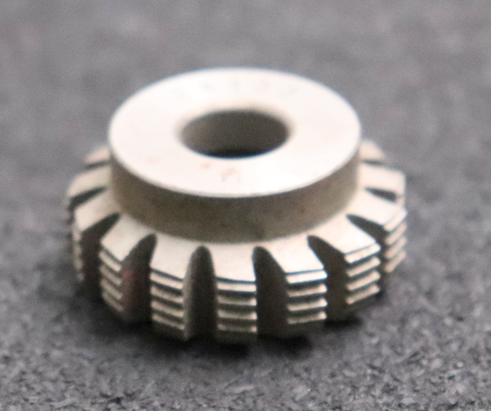 Bild des Artikels MIKRON-Vollstahl-Wälzfräser-gear-hob-m-=0,121mm-10°-EGW-Einstellwinkel-4°58'