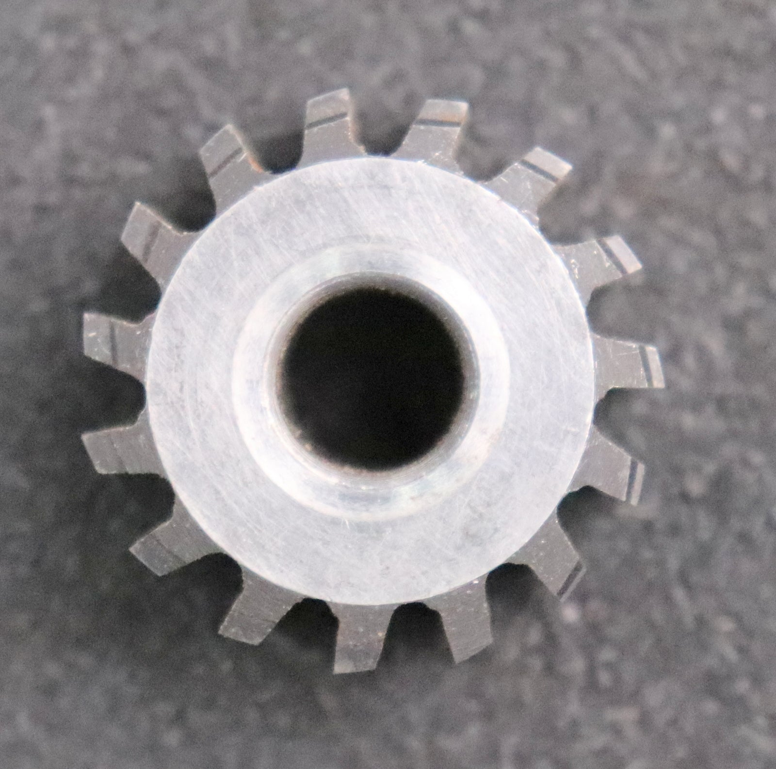 Bild des Artikels MIKRON-Vollstahl-Wälzfräser-gear-hob-m=-0,7mm-20°-EGW-Einstellwinkel-1°30'